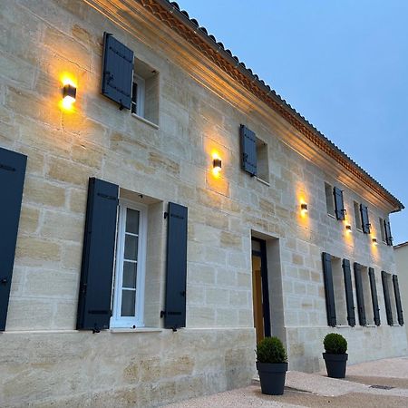 Dynastie - Le Repaire De Maltus "Gites & Spa" Lussac  Dış mekan fotoğraf